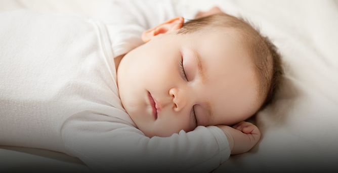 Quantas horas de sono precisa um bebé?